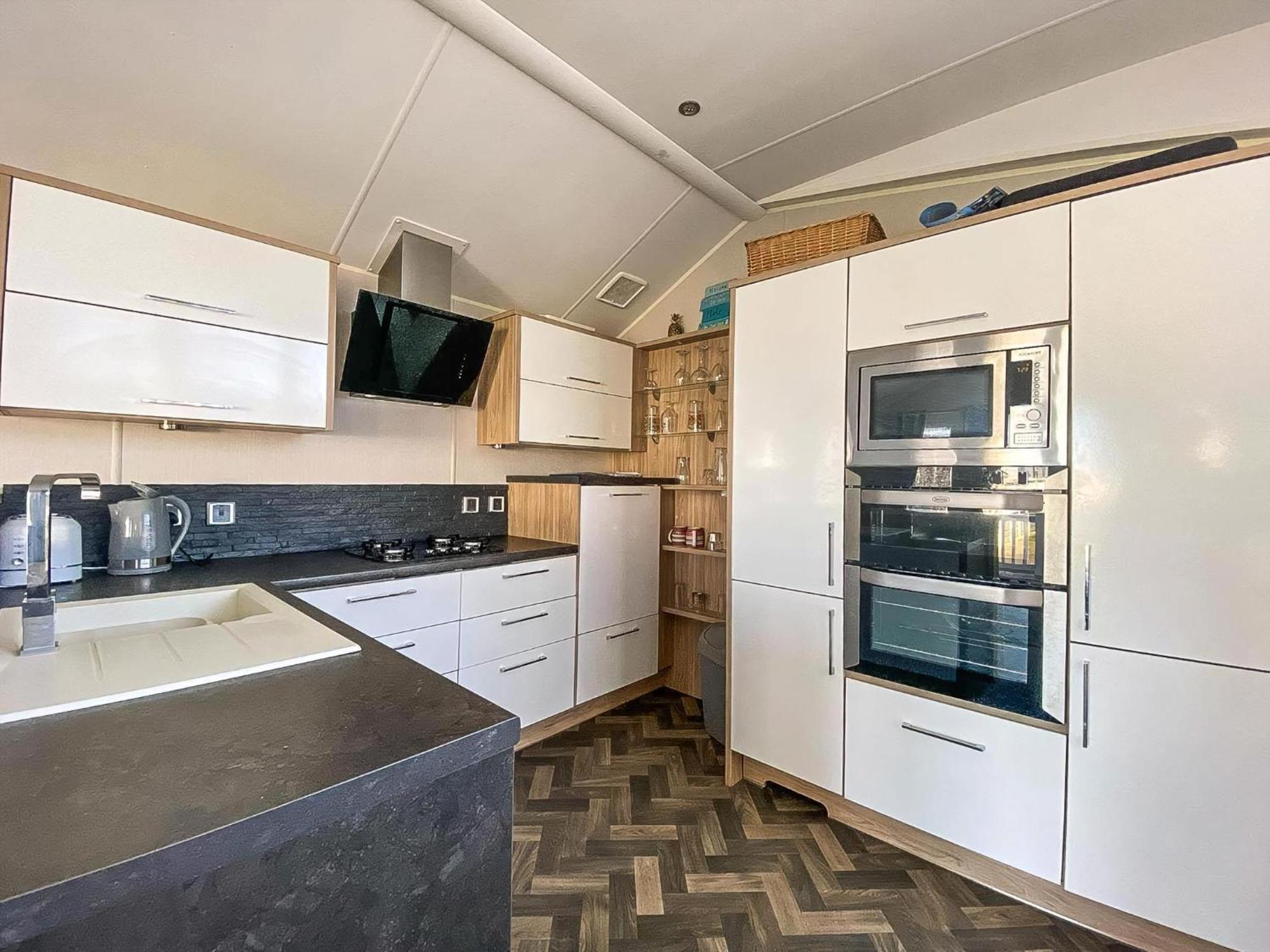 Luxury Caravan At Seaview Holiday Park In Kent Ref 47034Pb 惠茨特布尔 外观 照片