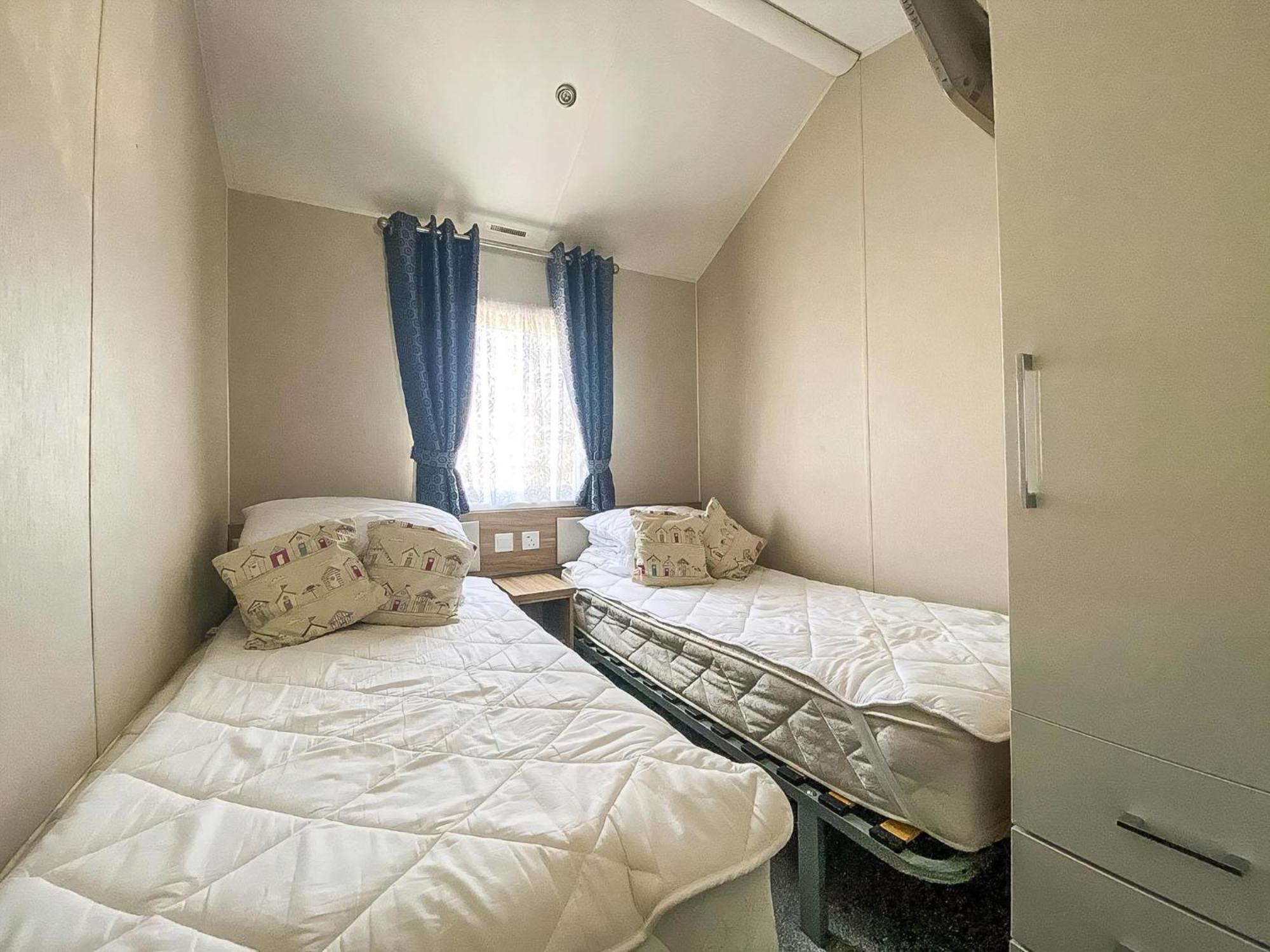 Luxury Caravan At Seaview Holiday Park In Kent Ref 47034Pb 惠茨特布尔 外观 照片