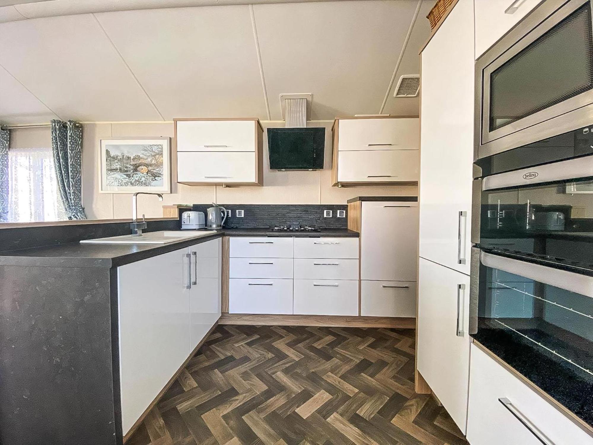 Luxury Caravan At Seaview Holiday Park In Kent Ref 47034Pb 惠茨特布尔 外观 照片